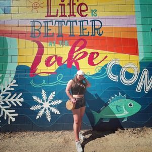 Meet your Posher, Loren grace